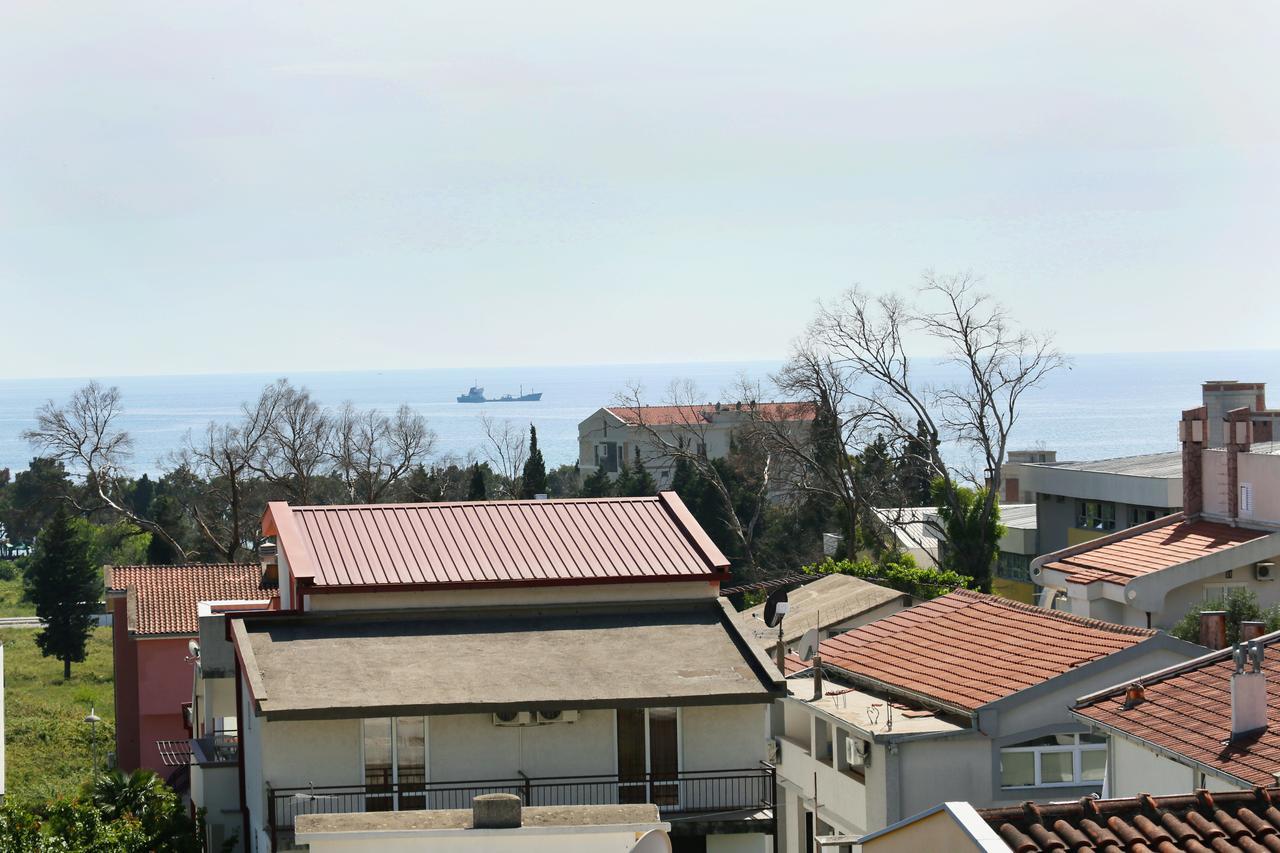 Aparthotel Monterria 巴尔 外观 照片